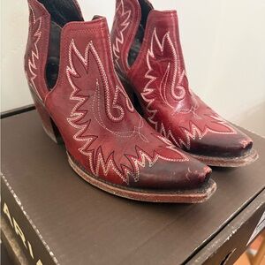 Ariat Burgundy Western Ankle Boots